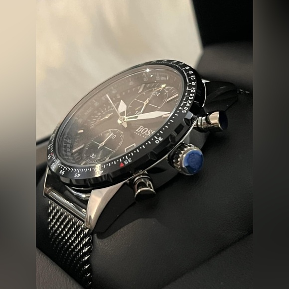 HB1513886 - Hugo Boss Men’s Pilot Edition Chronograph Watch - Picture 5 of 10